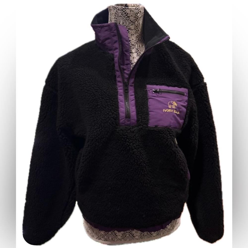 IVORY ELLA FLEECE JACKET! PULLOVER BLACK FLEECE JACKET. Women’s XS NWT